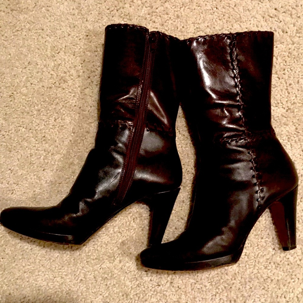 Ladies dark brown boots